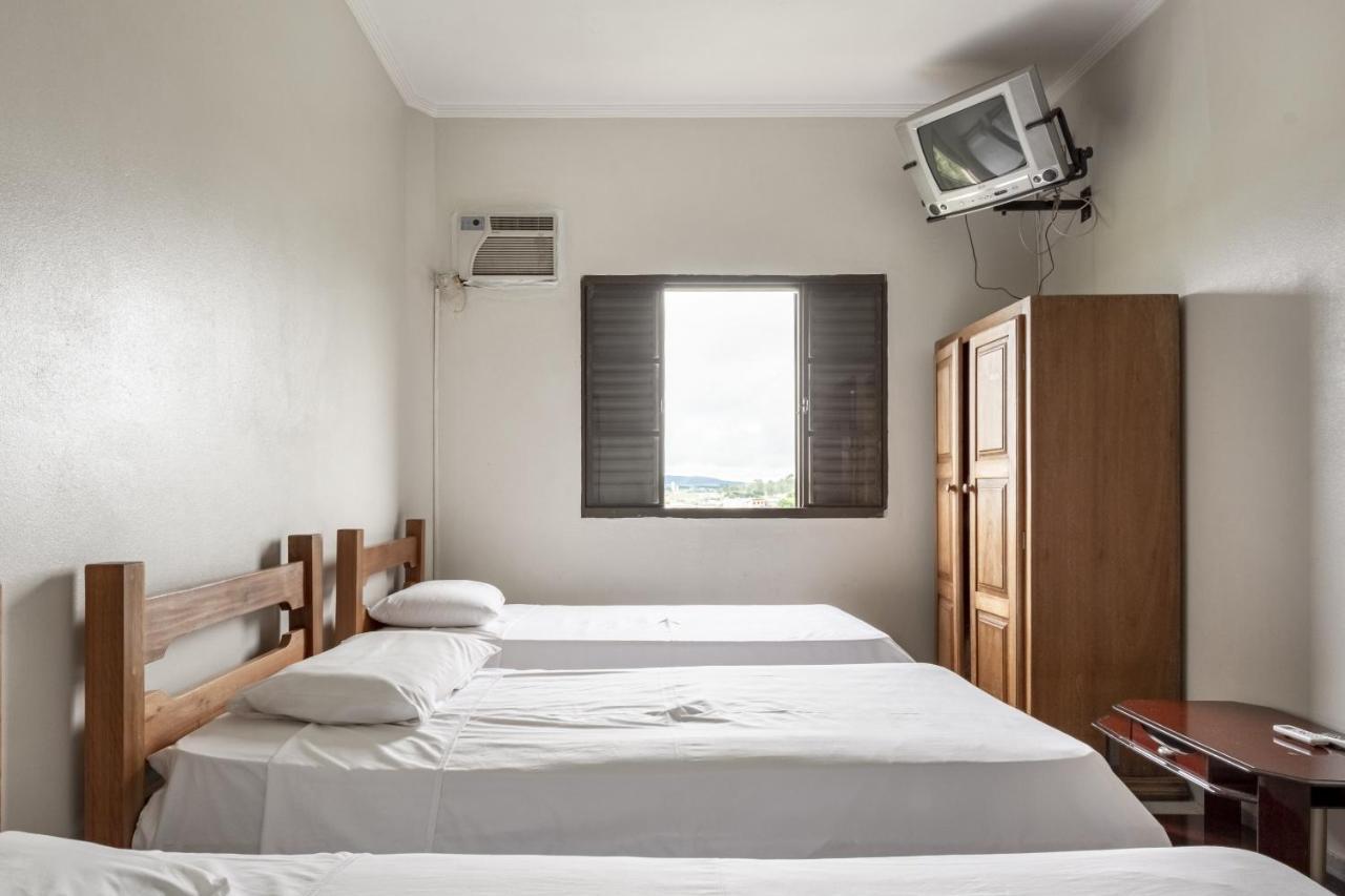 Oyo Passos Inn Hotel エクステリア 写真
